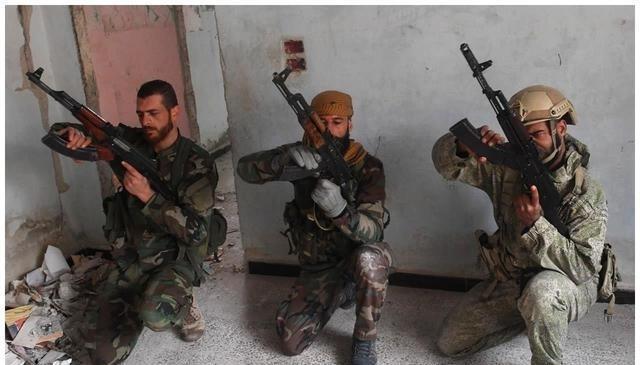 叙利亚雇佣兵 一个人图片