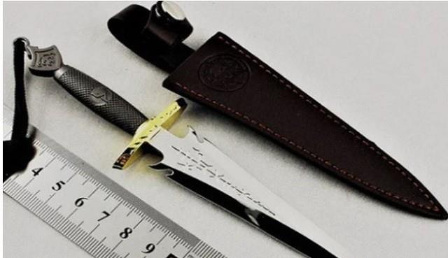 全球最毒匕首:第2最凶悍,一刀放倒大公象,第3吹毛可断