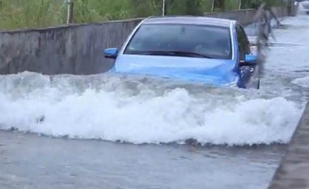 受灾理赔丨车辆被淹 自然灾害致车辆受损 保险到底赔不赔 全网搜