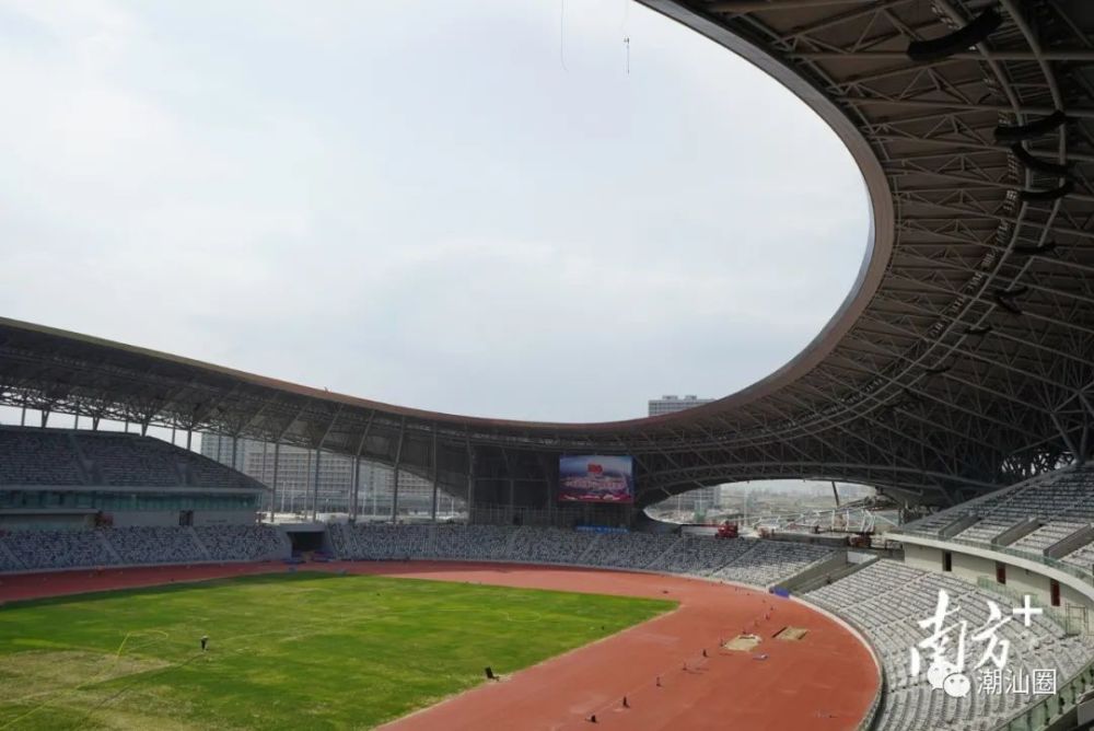 汕头亚青会主场馆竣工繁星屋顶点亮东海岸