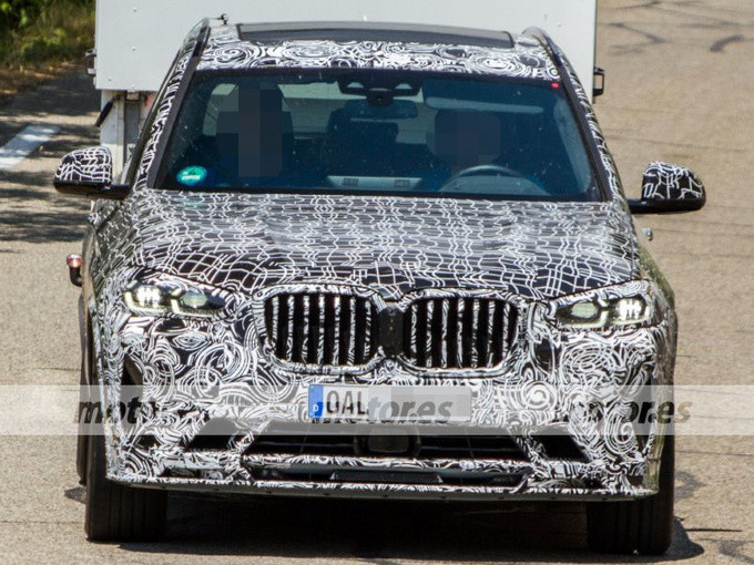 宝马新款X3高性能版曝光！搭3.0T引擎＋四驱，外观造型更运动