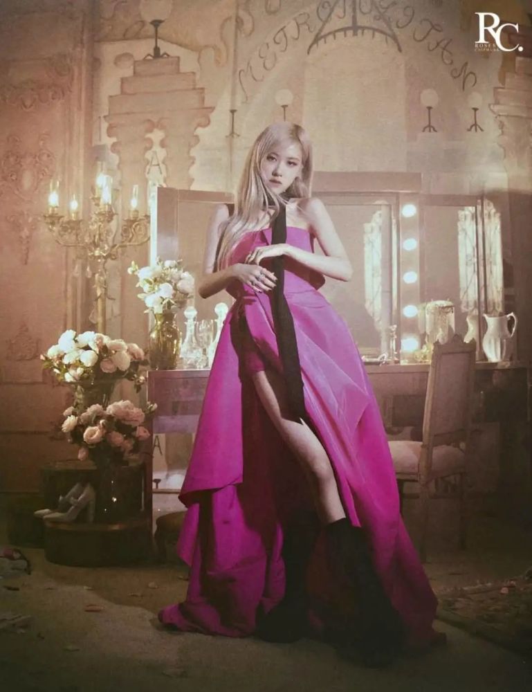 朴彩英ros07ontheground写真内页扫图