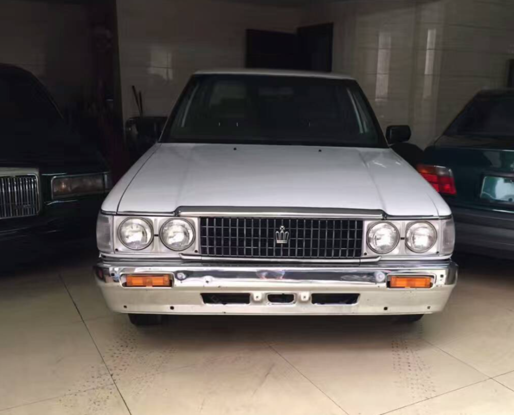 丰田：只要我不低头，皇冠就不会掉！网友：改SUV也是醉了！