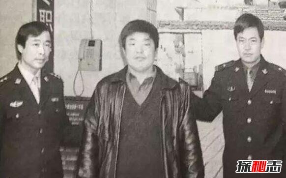 十大杀人犯排行_恐怖电影票房排行榜前十名十大票房恐怖电影