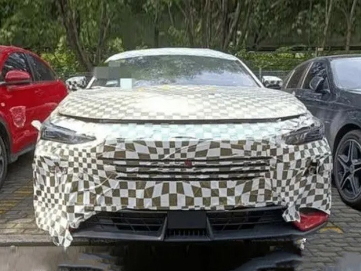 长安全新UNI系列轿车谍照曝光