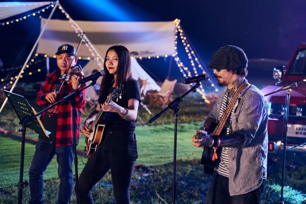 星空乐队篝火高空露营bj40悦野部落越野生活