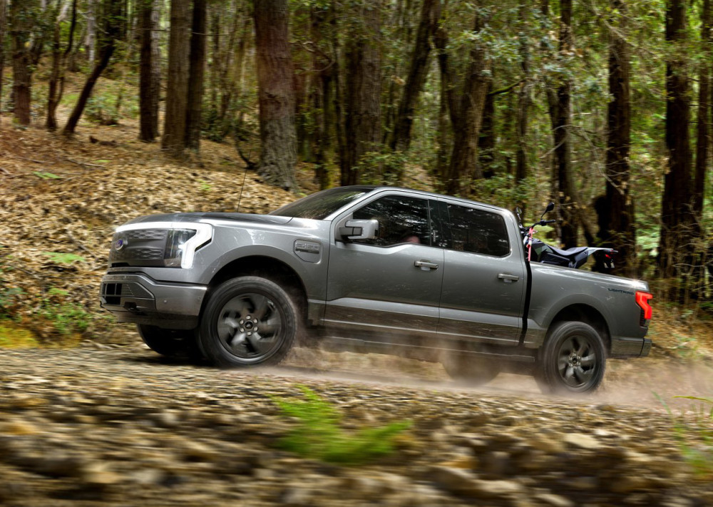 实用主义至上，福特F150纯电皮卡明年上市