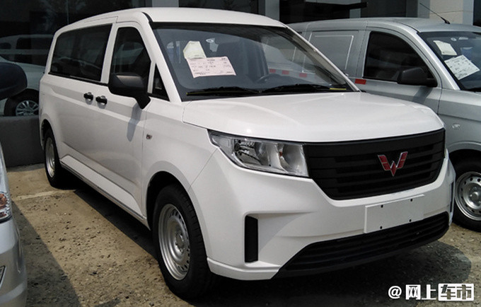 五菱新MPV征程已到店！比宏光PLUS大，下月上市，会成“神车”么