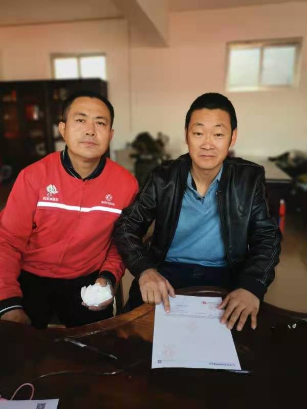 借钱也要买车？这位卡友后来怎么了