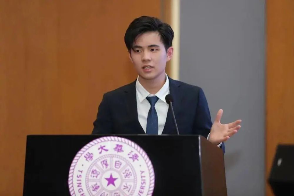 学霸帅哥们的进击比你帅还比你优秀是什么体验