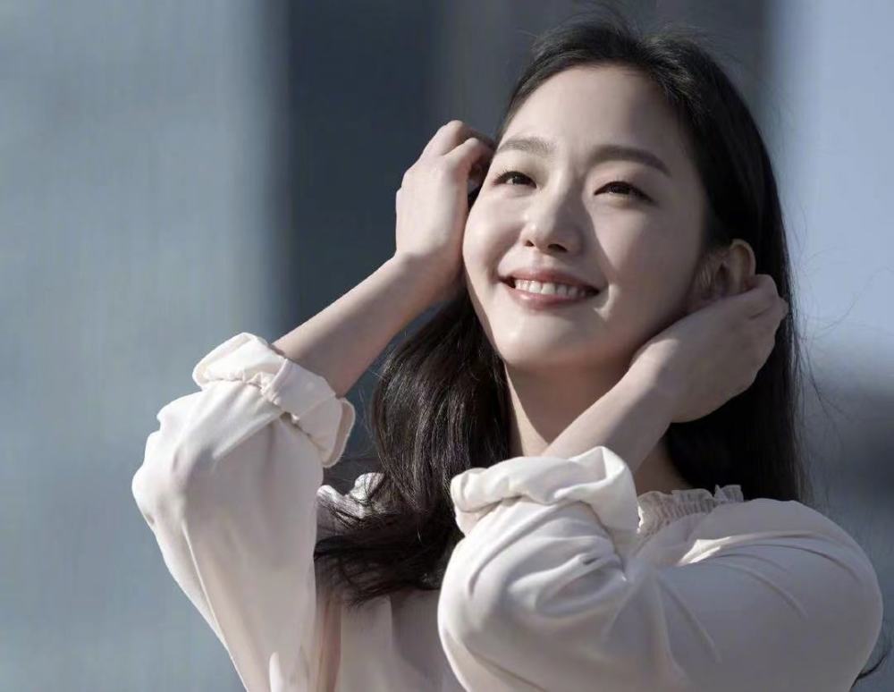 五官扁平的女生如何最大化发挥美貌做好3点就够了