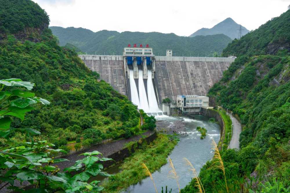 宁海西溪水库开始预泄洪