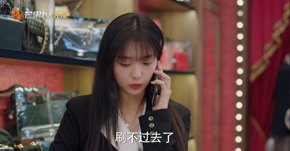 孙千饰演的许言,是乔夕辰和胡晶晶的闺蜜.