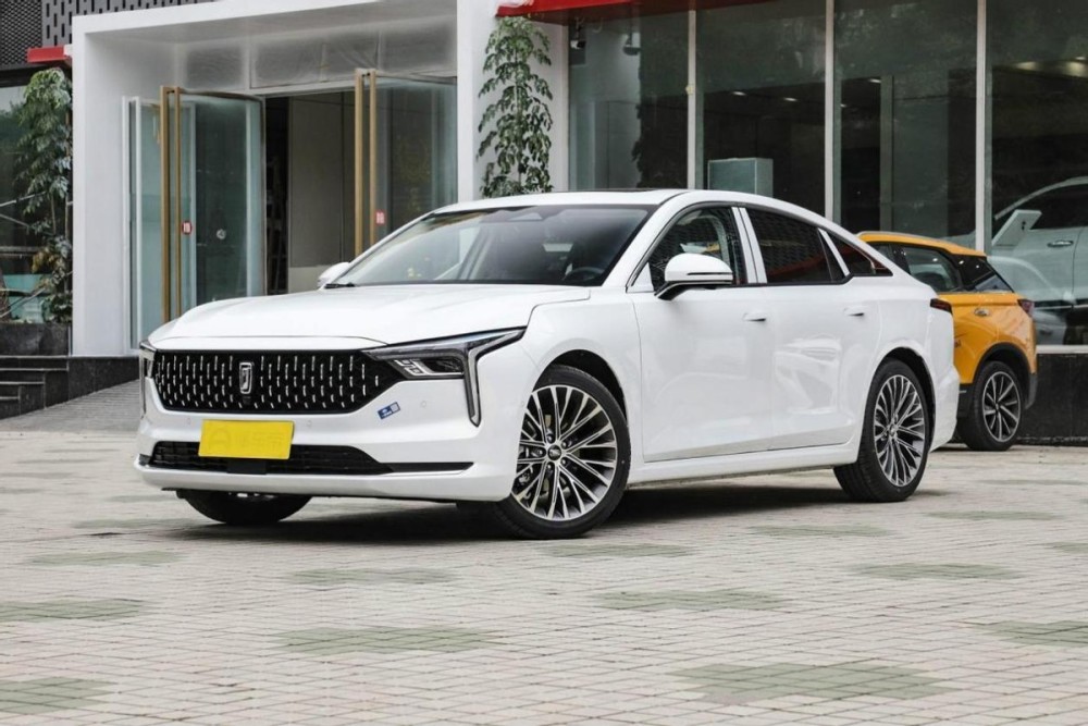 又一“精品”家轿，不足10万起，轴距2米8mm，配1.5T动力