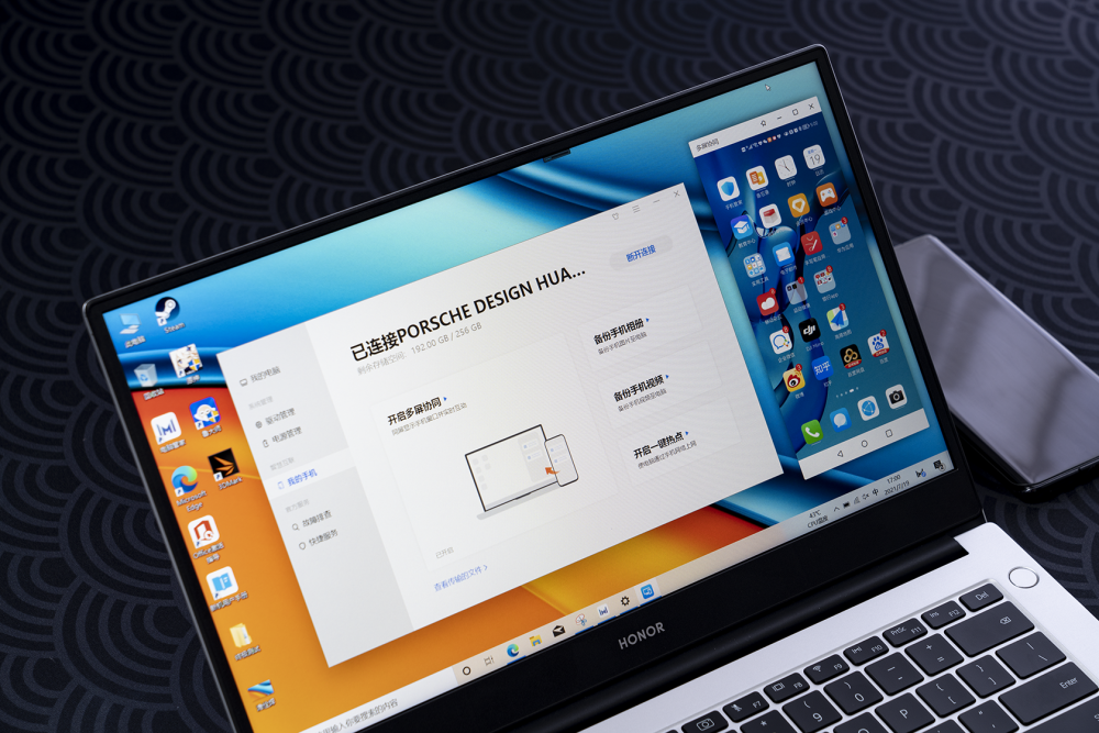 凭借便利的协同功能,也难怪它会成为摸鱼神器:我们可以在pc上操控手机