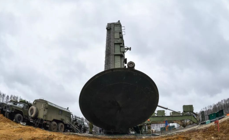 图为导弹发射井