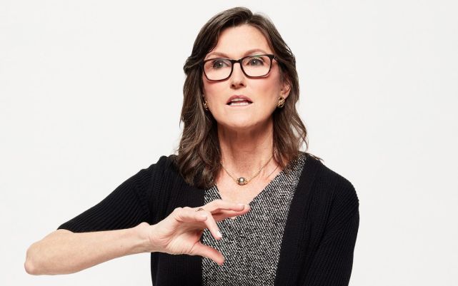 华尔街女股神木头姐为何近期开始频频为加密货币站台