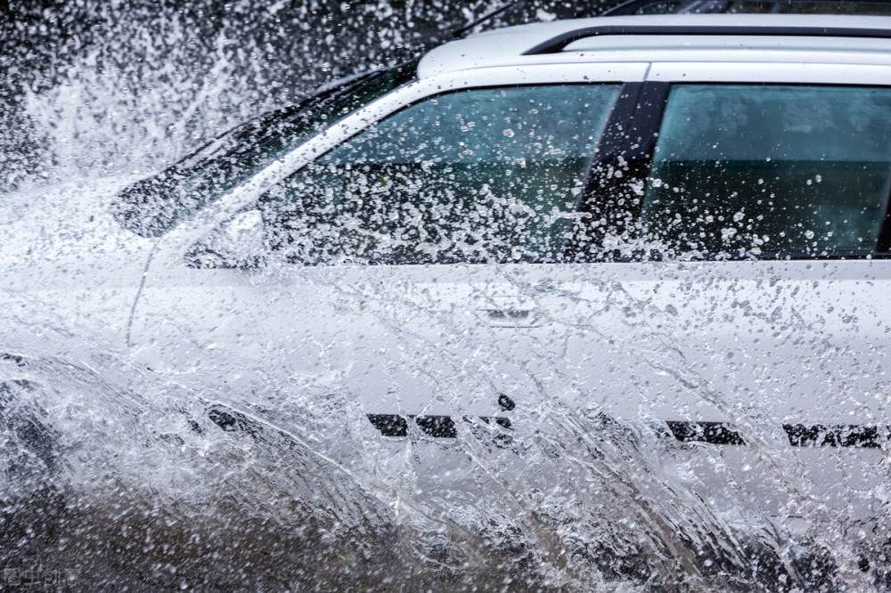 二次打火车险无法赔付？河南暴雨数万泡水车，何去何从