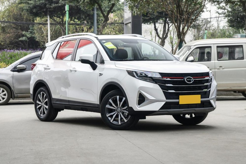 全是8万级精品车，传祺、长安、宝骏选谁？