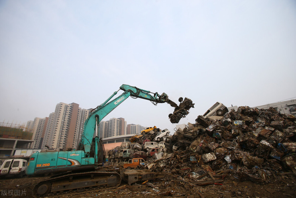 私家车报废规定更新换代了！车主欲哭无泪：这车开不了几年了