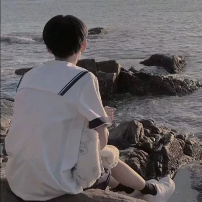 超绝真人男头微笑挥手再见结束