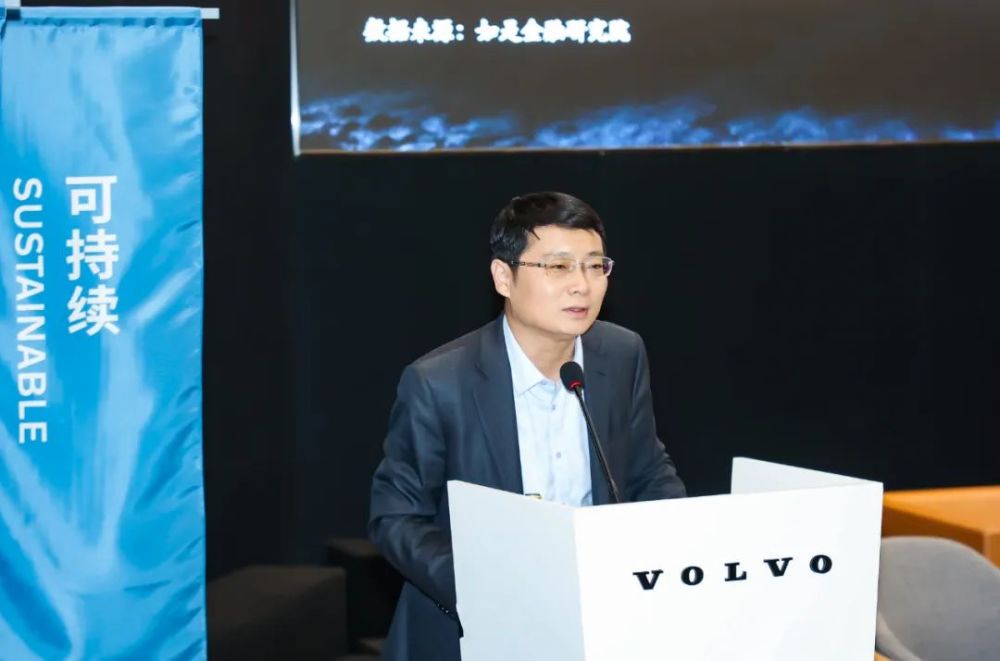 管清友：智能化和绿电化是定义未来汽车的核心关键｜汽车预言家