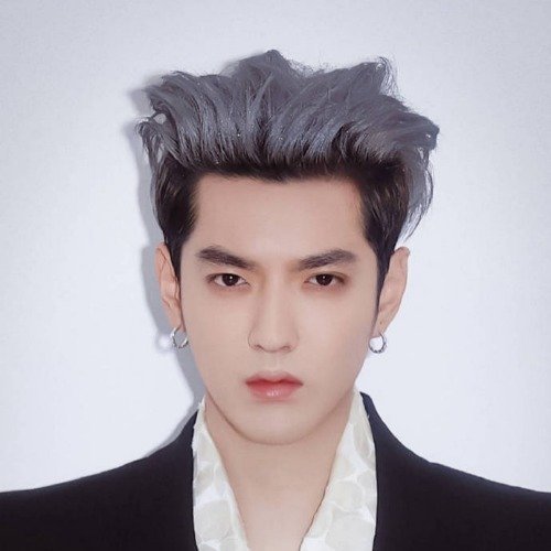 吴亦凡事件通报来了,网友评论一边倒,两人居然真的只见了一面