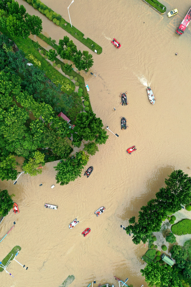 河南暴雨·救援|被困48小时!郑州阜外医院三千人生死大转移_腾讯新闻