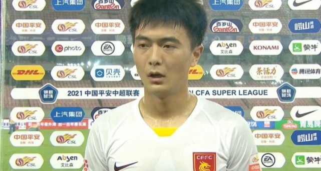 河北球员张威遗憾不敌海港年轻球员要时刻做好准备