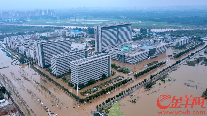 阜外华中心血管病医院(河南省人民医院心脏中心)位于郑州城区正东,也