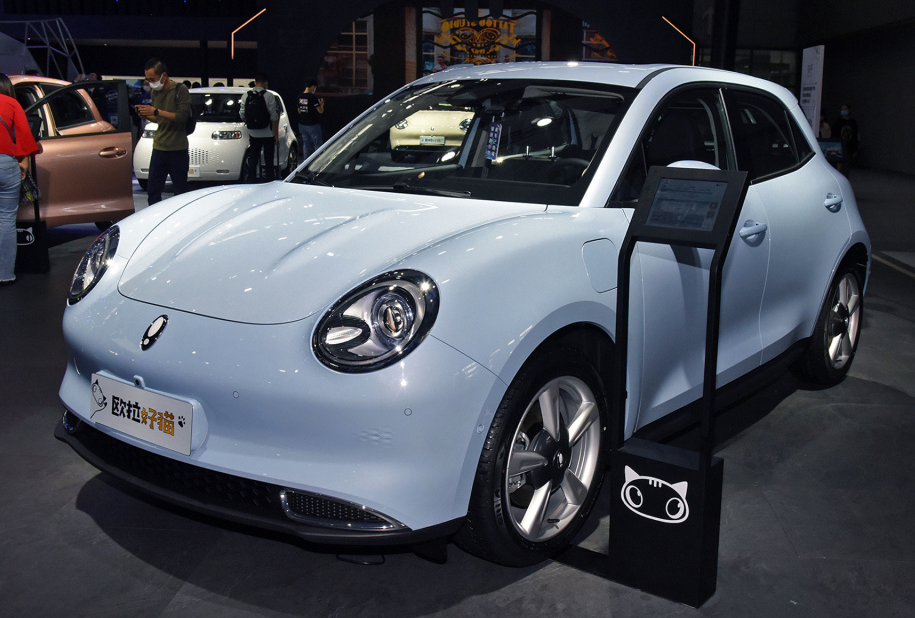 买欧拉好猫的再等等，宝骏新车3门4座，续航305KM，时尚又炫酷