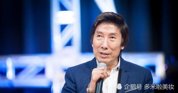 在香港堪比杜月笙 十年赚五百亿 出门两千小弟跟随 他是谁 腾讯新闻