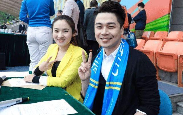 浙江卫视主持人"沈涛"才是人生赢家!娶了那个给他递话筒的女孩