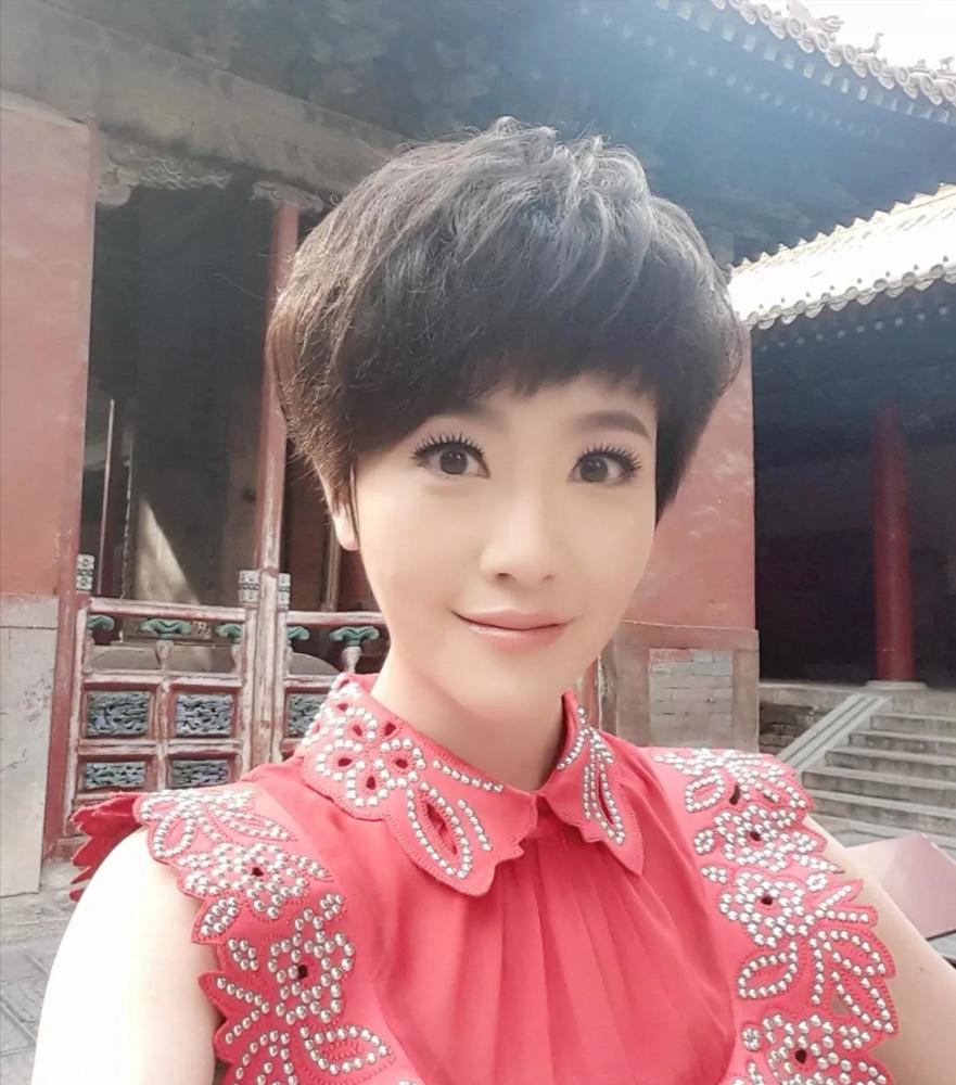 一次综艺节目,寇乃馨爆料,李敖曾对她说过一句情话,让她心动不已