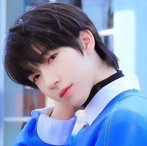 【头像】贺峻霖