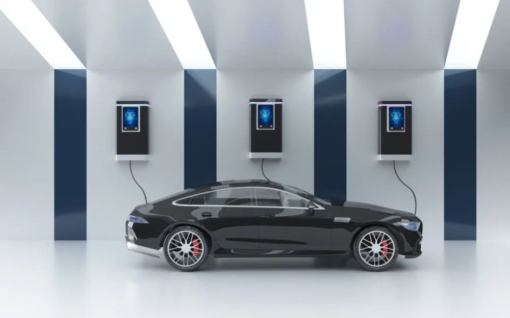 连续暴雨下，电动汽车的电池防水设计能扛住么｜朱校长专栏