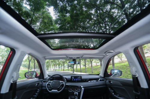 被遗忘的“良心车”，比本田XRV颜值高，标配四缸1.5T仅售5.99万