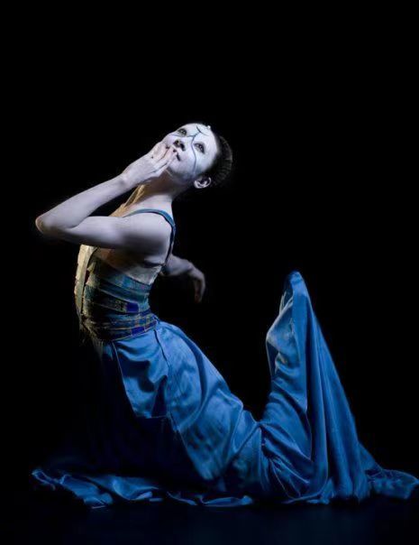 谭元元专访:她曾说35岁退休,十年过去了,她仍在台上