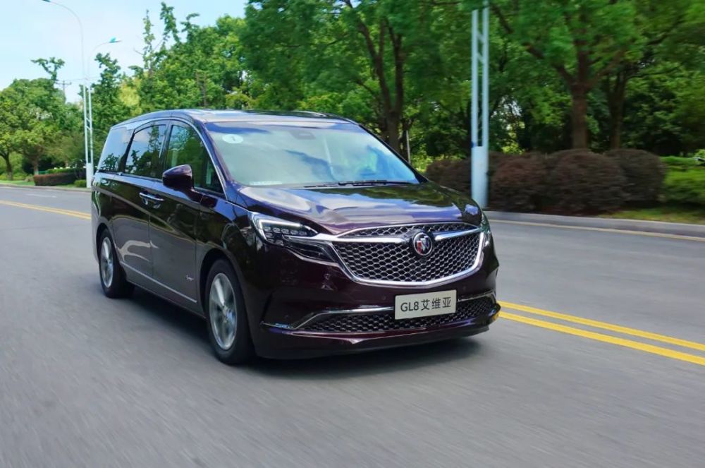升舱体验触手可及试驾2022款别克gl8艾维亚
