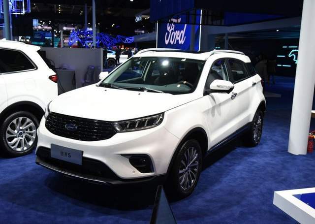 尽力抢市场，福特推出领界S智领轻混版，14.18万限量1500台