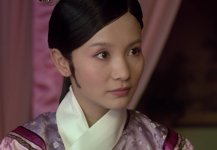 甄嬛传:颂芝剪秋都是大宫女,谁注意两人耳环?地位早已分出高下