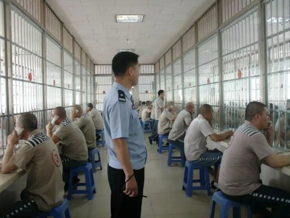 服刑人员从看守所转监狱家属多久才能去会见