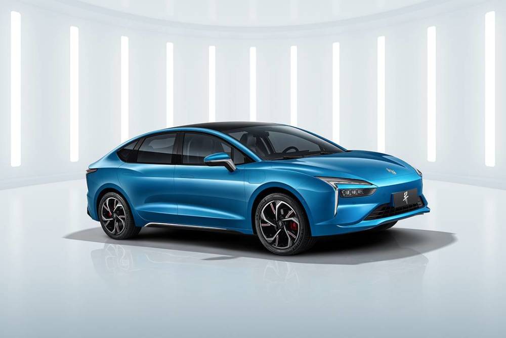 江铃雷诺重磅新车曝光，高智能高性能加持，定名“羿”