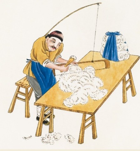 弹棉花这一古老的行当起源于海南岛琼崖州黎族部落.