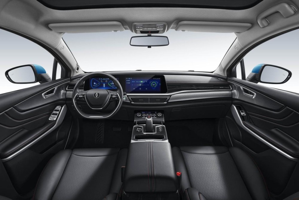 7月28日开启预售 雷诺江铃羿内饰官图发布