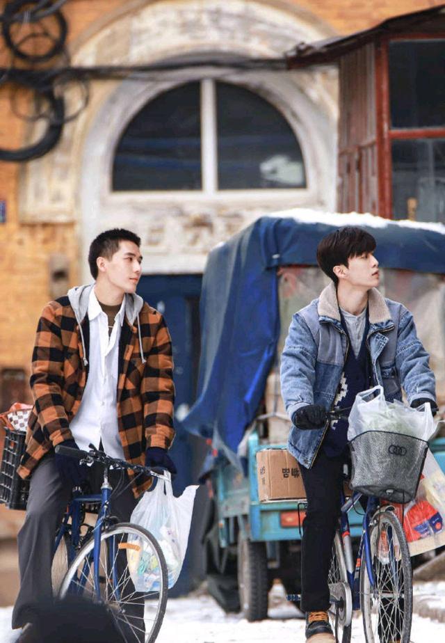 左肩有你杀青又一部颜值天花板泰腐来了