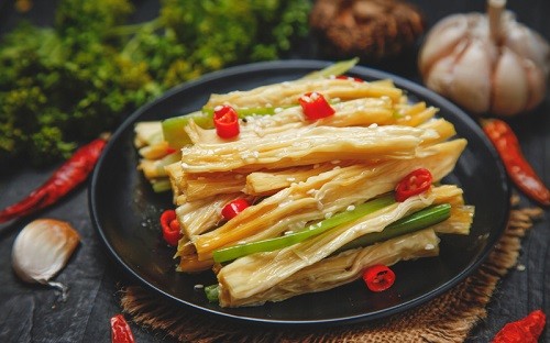 今天 卤三国小编和大家分享凉菜制作的几个要点