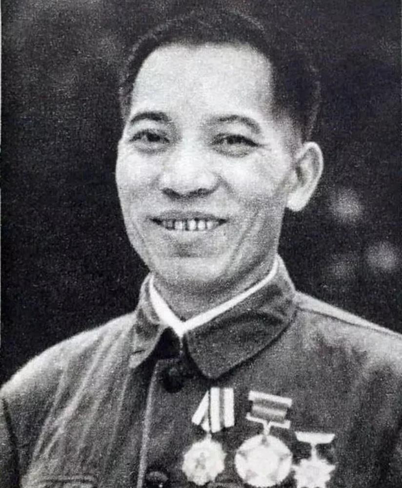 图|支前模范何安国 提起法国炮台,没有人比何安国更熟悉了!