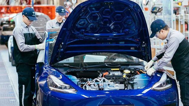 芯片荒之后的电池荒：比亚迪有机会重做电池老大？