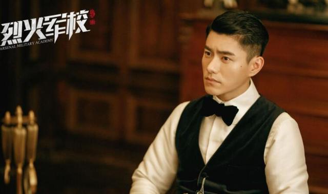 烈火军校从沈君山发现谢襄身份的那一刻就注定了是男二